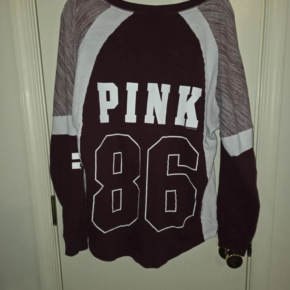 Victoria's Secret Pink Maroon V-Neck Top - Picture 8 of 8